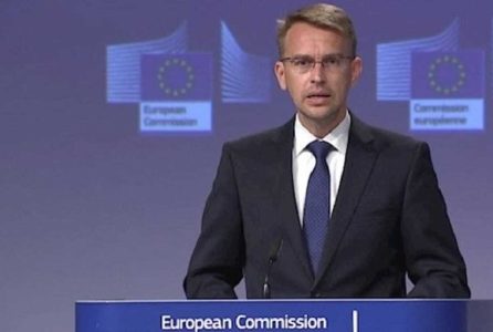 سخنگوی بورل: گنجاندن نام سپاه در فهرست سازمان‌های تروریستی ممکن نیست