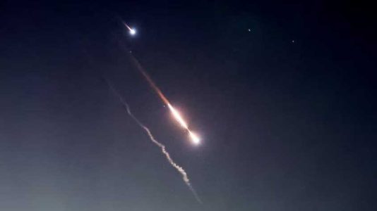 پاسخ به جنایات اسرائیل عیار و توان نظامی ما را به رخ مستکبران عالم کشید