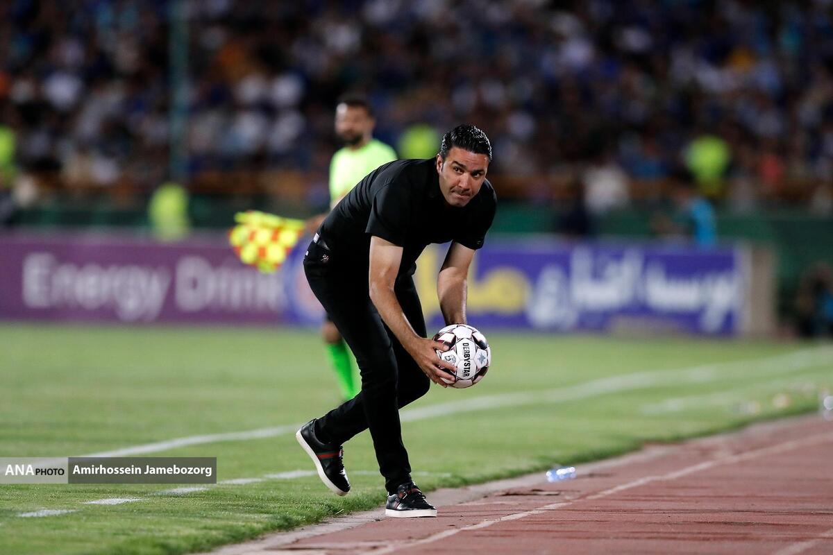 دلایلی که کار سرمربی استقلال را در فصل جدید سخت می کند  تنها راه نکونام، تغییر سبک بازی استقلال