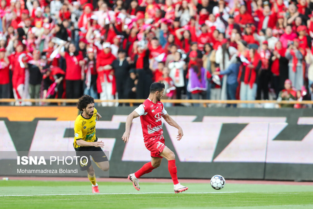 مدیران پرسپولیس بازیکنان تاریخ مصرف گذشته به خدمت گرفته‌اند