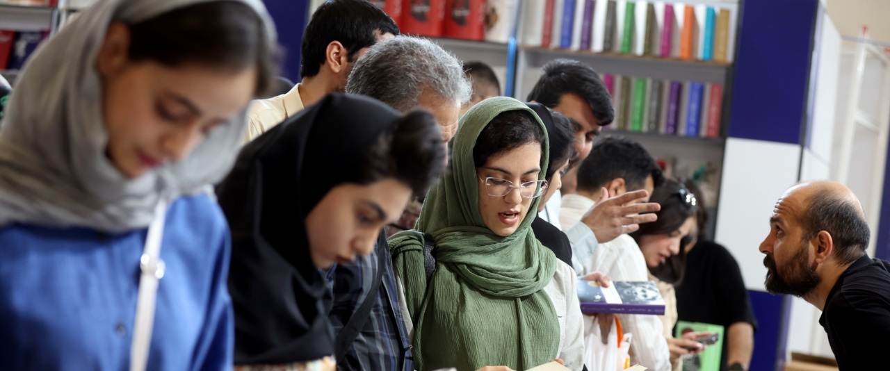 در روز دوم نمایشگاه کتاب تهران چه گذشت؟