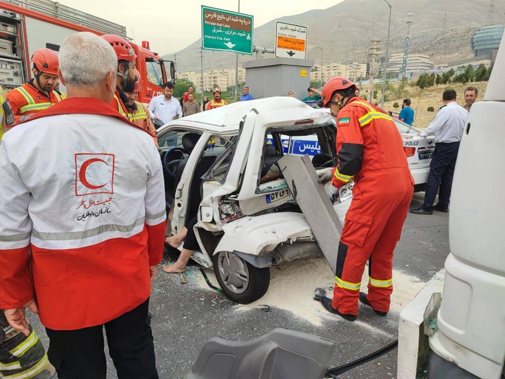 ۸ مصدوم در پی تصادف سه دستگاه موتورسیکلت در چهاردانگه