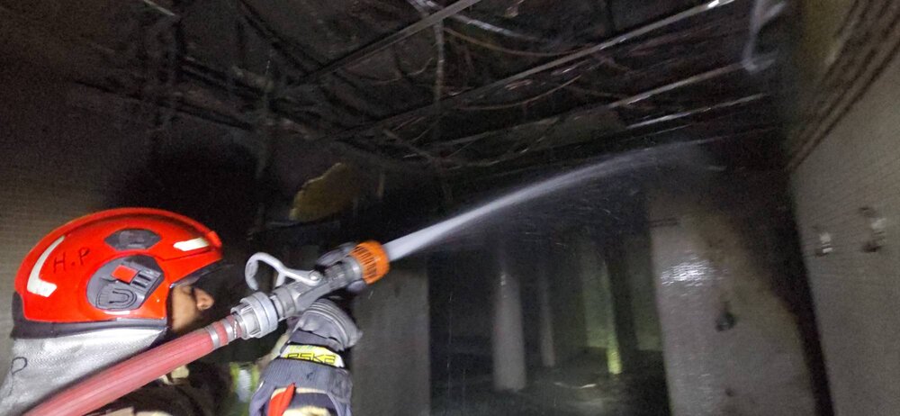 نجات ۱۳۰ نفر از آتش‌سوزی سحرگاهی در هتل خیابان مفتح